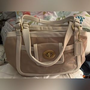 Coach Cricket 2 tone cream and tope soft leather tote 👜 $35